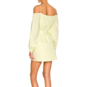 Off shoulder pastel green/yellow mini dress! Size XS.
